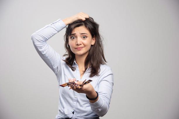 Hair Loss Treatment in Udaipur: When to Visit a Hair Specialist Doctor 