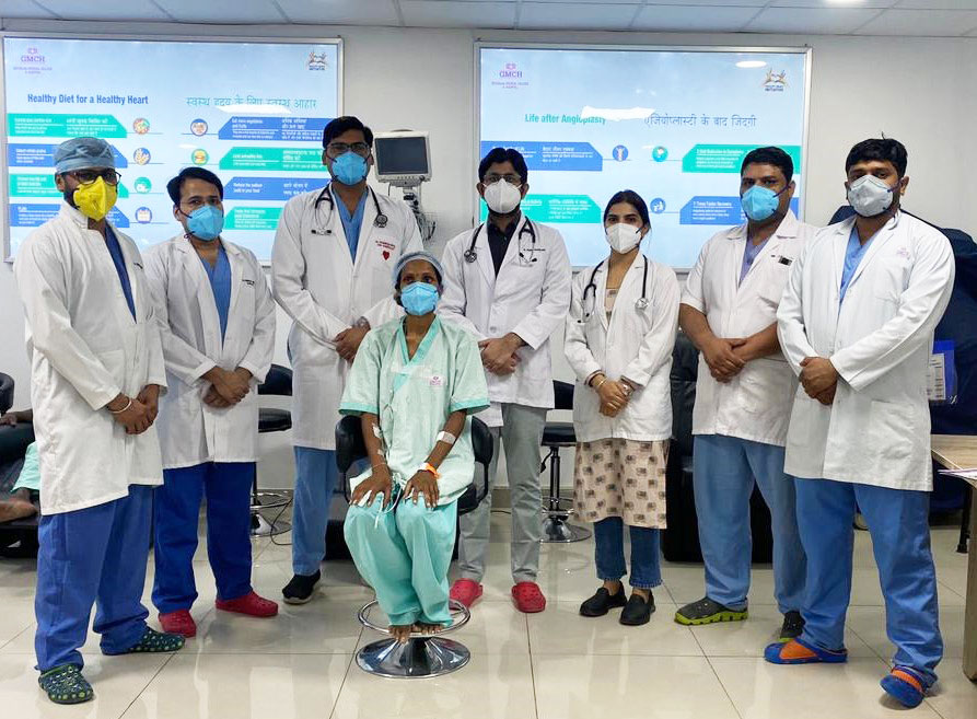 ह्रदय के वाल्व सिकुड़ने का सफल उपचार कर गीतांजली ह्रदय रोग विभाग ने गर्भवती महिला को दिया नया जीवन 